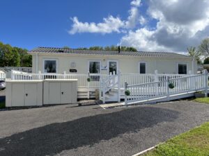 Luxury Accommodation in Dawlish, Lodge Compris